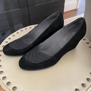 Stuart Weitzman Black Suede Wedge Heel in a Size 8US.